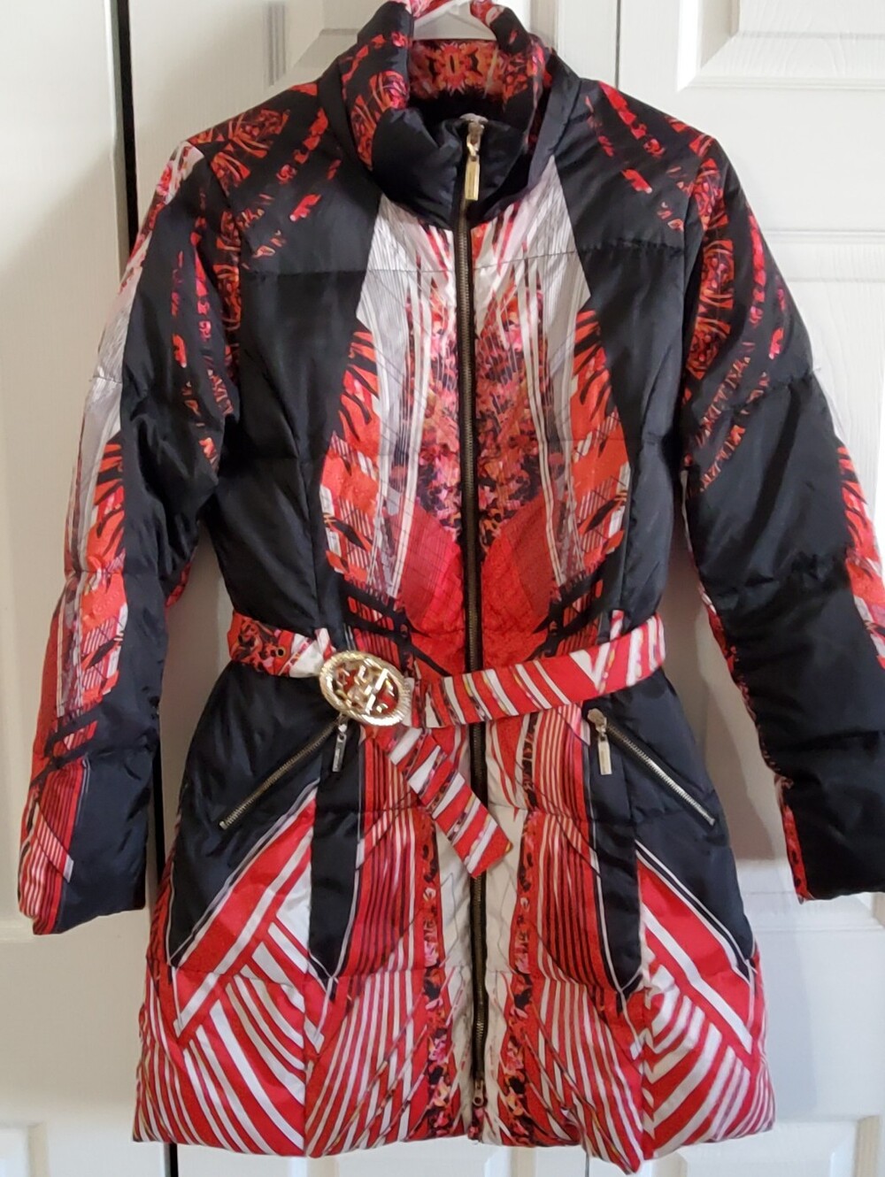 ROBERTO CAVALLI DOWN PUFFER COLORFUL JACKET. SZ 40. RED BLACK RARE. HARD TO FIND